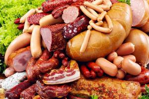 Список из 6 продуктов, токсичных для тела - колбасные изделия